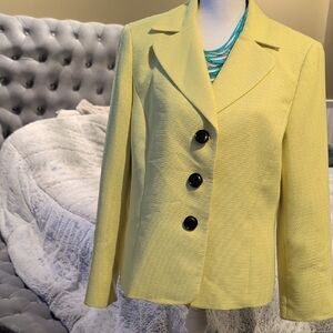 Evan Picone Lemon Blazer with Black Buttons